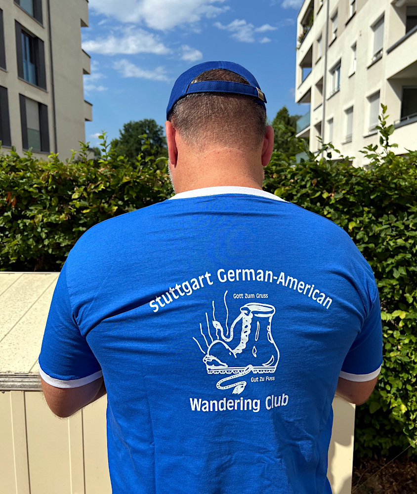 Club-T-Shirt mit wei&szlig;em Kragen - Stuttgart German-American Wandering Club 1972